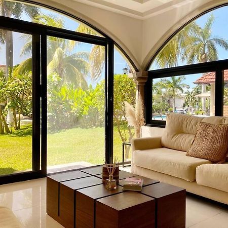 Charming Lagoon Front Villa By Casa Paraiso 坎昆 外观 照片